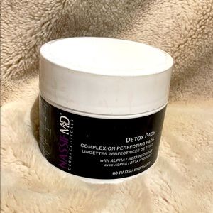 🌺NWT-Nassif MnD Detox Pads